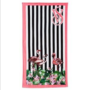 VICTORIA'S SECRET
Logo Beach Towel